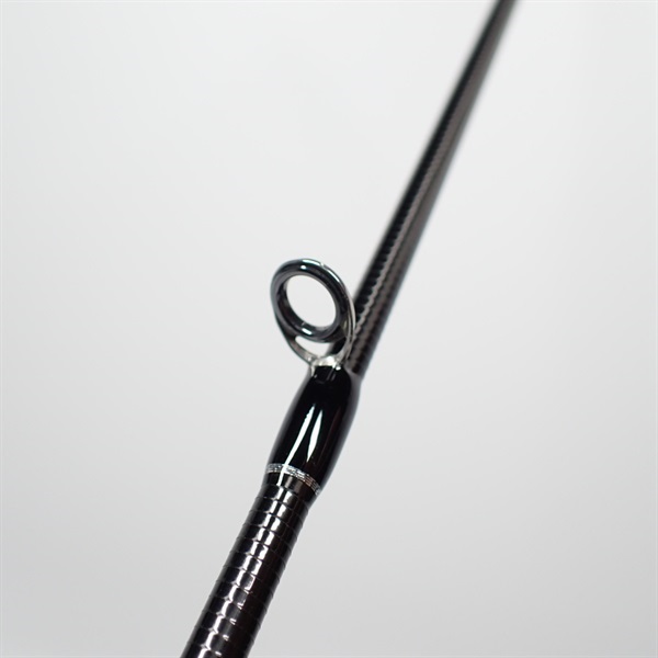 ビームス クローラ８・３Ｌ＋